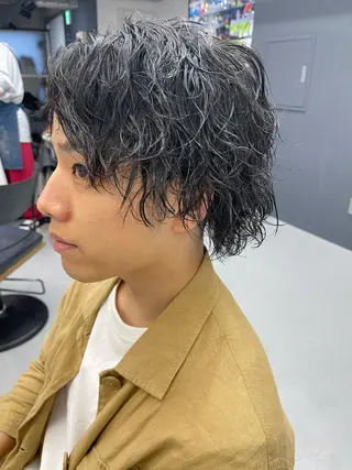 ショート パーマ メンズ 森本裕/オーナー/ ハイトーン/パーマのヘアスタイル