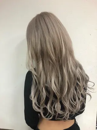 カラー ダブルスキルエクステ /羽エクステ白石宇由のヘアスタイル