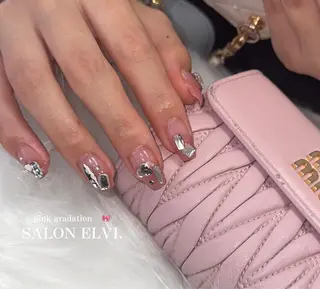 ネイル SALON ELVI.のネイルデザイン