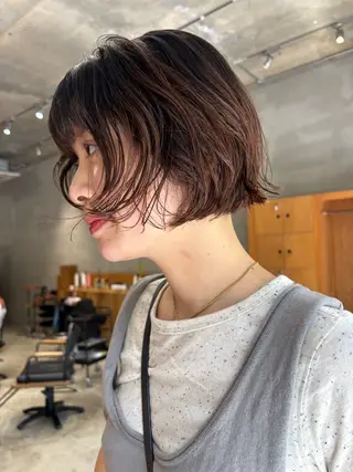ショート カラー wewe: momoeのヘアスタイル