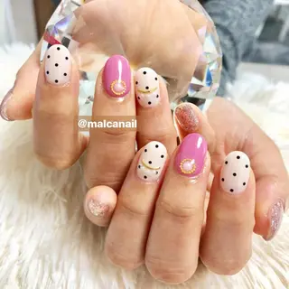 セミロング カラー パーマ ヘアアレンジ キッズ ネイル マツエク・マツパ 荒木 莉奈のネイルデザイン
