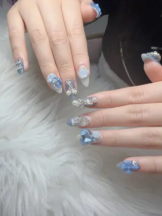 ネイル Lee Nailsのネイルデザイン