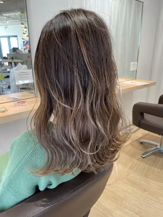 ロング AVANCE 長尾 尚悟のヘアスタイル