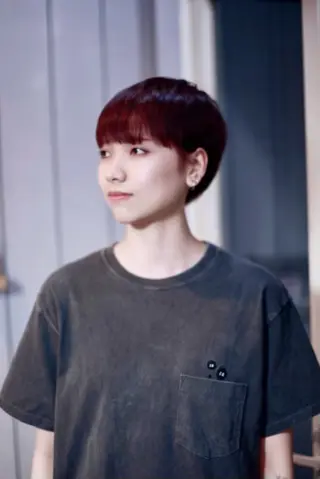 ショート カラー 大西 カズマのヘアスタイル