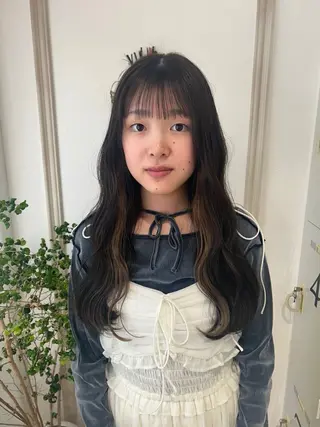 ロング カラー merc.🌿💚 八幡真衣のヘアスタイル