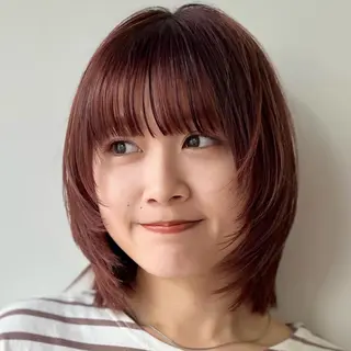 ミディアム あやめ【顔まわり/レ イヤー/柔らかカラ】のヘアスタイル