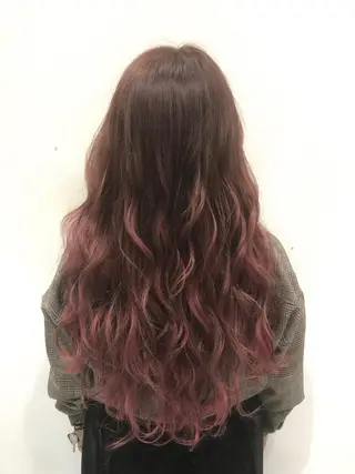 ロング ブリーチカラー☆ 再生トリートメントのヘアスタイル
