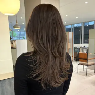 セミロング カラー 高発色ブリーチ/ ハイレイヤー🪽aiのヘアスタイル