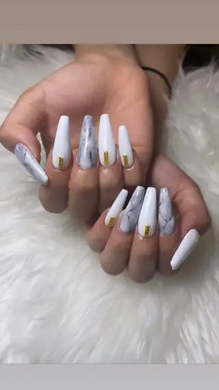 ロング ネイル BELLUNA Mizuki❤︎のネイルデザイン