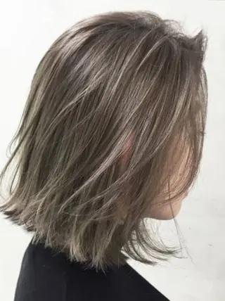 セミロング 髪質改善＆白髪ぼかし カラー♡店長みやけ♡のヘアスタイル