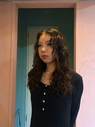 ロング パーマ MAHAE所属・MAHAE 廣瀬のヘアスタイル