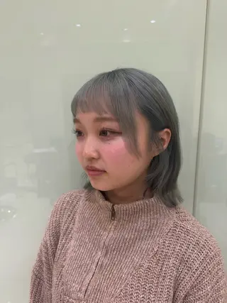 カラー 🌱艶髪ストレート✨ 🦖せりか🦖のヘアスタイル