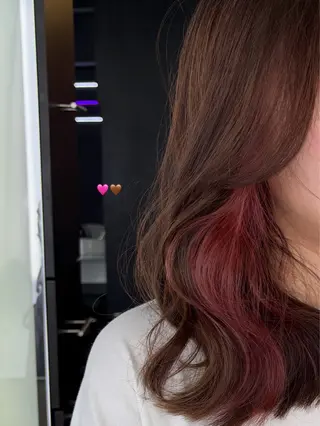 セミロング カラー 新垣 杏凜のヘアスタイル