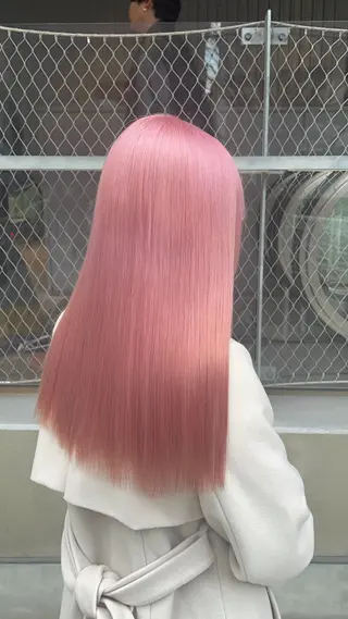 ロング カラー ベレーザ渋谷所属・圧倒的クオリティのブ リーチ/Tomokiのヘアスタイル