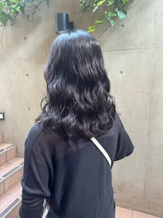 セミロング 大人可愛い♡コテ巻き パーマ🌼杉田 萌恵のヘアスタイル
