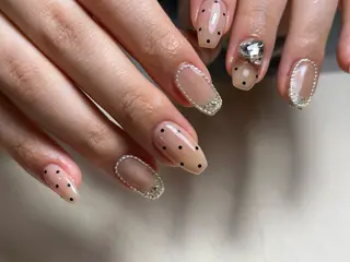 ミディアム 自爪育成 warm AZUKI-アヅキ-のネイルデザイン