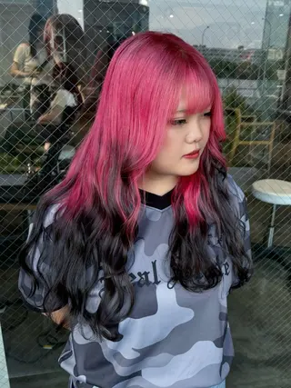 ロング カラー 💫miyu💫デザ インカラー/アレンジのヘアスタイル