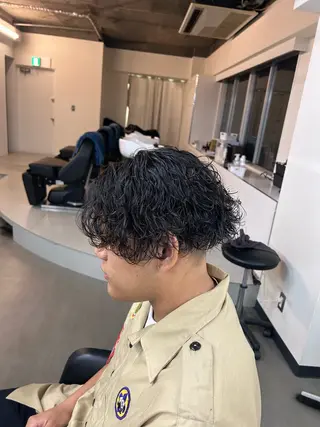 ショート パーマ メンズ 渋谷／ブリーチ／ カラーモデル／はるとのヘアスタイル