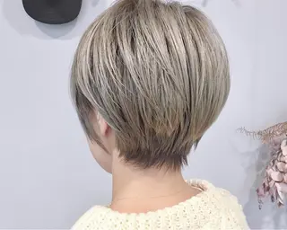 ショート カラー VIRETTA 【ヴィレッタ】のヘアスタイル