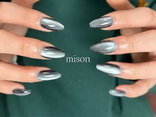 ネイル mison 安形友花のネイルデザイン