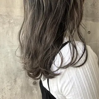 ロング カラー 菅沢 奈生のヘアスタイル