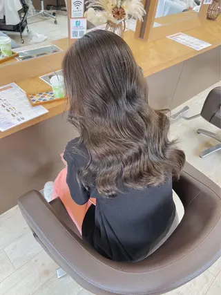 ロング レイヤー/くびれ/ 縮毛/チェレ金剛のヘアスタイル