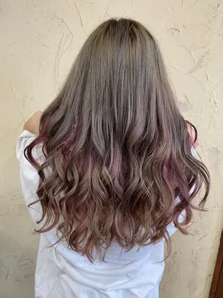 ロング 加藤 郁のヘアスタイル