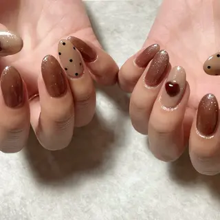 ネイル 佐藤 芽衣のネイルデザイン