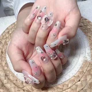 ネイル Maggie Nail🦩のネイルデザイン
