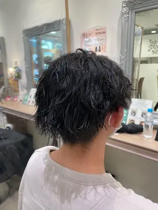ショート パーマ メンズ 比嘉 龍佑のヘアスタイル