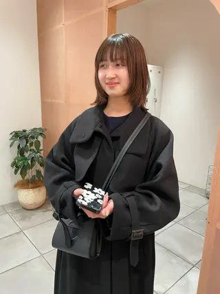 ミディアム カラー 前原  千尋のヘアスタイル