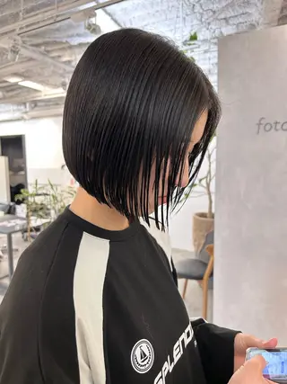 ショート カラー 切りっぱなしBOB 職人💜Anzuのヘアスタイル