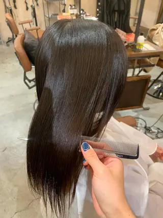 ロング 伊藤 陽のヘアスタイル