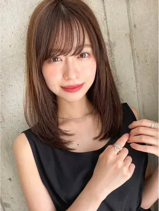 セミロング カラー 透明感カラー🤎 中川智帆のヘアスタイル