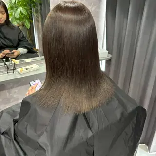 ミディアム カラー nameless髪質 改善ブリーチ心斎橋のヘアスタイル