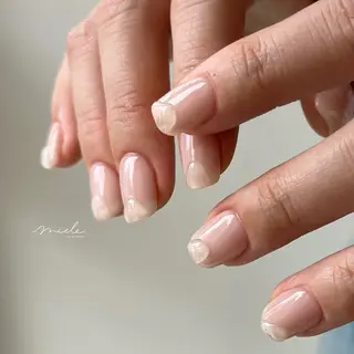 ネイル miele【ミエレ】 海外シンプルデザインのネイルデザイン