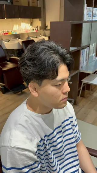 パーマ メンズ fifth原宿 宮部蓮のヘアスタイル