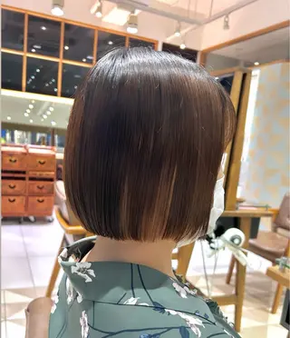 ショート カラー 吉水 彩乃 /ボブ/艶感カラーのヘアスタイル