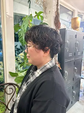 ショート パーマ 谷澤 朋佳のヘアスタイル