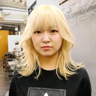 ミディアム カラー 藤川迅 曲がる縮毛矯正のヘアスタイル