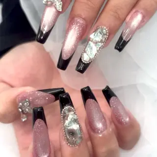 ネイル 🍓リスブラン MELのネイルデザイン