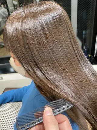 ロング 深夜まで営業中‼️ レム髪質改善のヘアスタイル