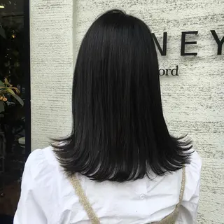 ミディアム カラー 相川 愛実のヘアスタイル