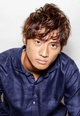 カラー メンズ EGA エガのヘアスタイル