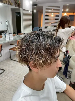 メンズ アイブロウWAX /似合わせ眉特化のヘアスタイル