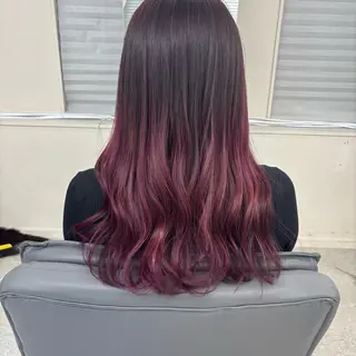 ロング カラー 腰越 麻奈のヘアスタイル