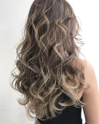ロング カラー ヘアアレンジ 似合わせ💖トレンド ✨TAKAMI😊のヘアスタイル