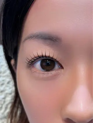 マツエク・マツパ miien(SALONVILLAGE内)所属・MOE /渋谷・明治神宮前のマツエク・マツパデザイン