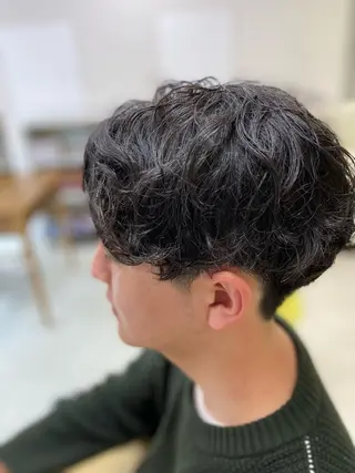 パーマ メンズ 長谷川 誠志のヘアスタイル