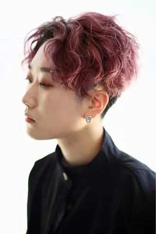ショート カラー AKUTSU KOICHIのヘアスタイル